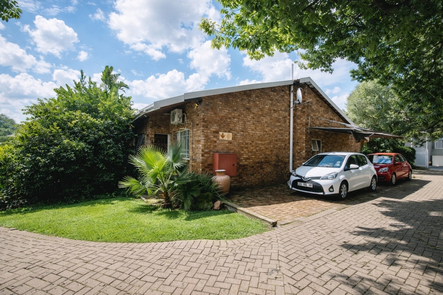 2 Bedroom Property for Sale in Safari Gardens North West